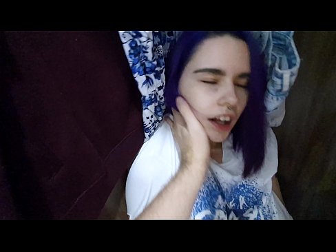 ❤️ Našel sem svojo sestro v omari in ji pomagal narediti Fucking video na sl.xxxtun.ru ❌❤